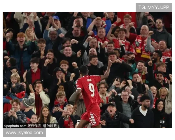 1.45亿巨星伊萨克再遭伤病困扰斯洛特无奈半场换人仅出战八场引热议